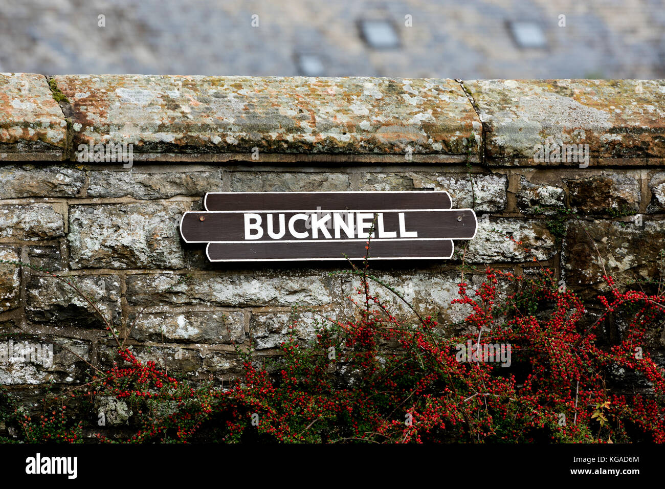 La station de Bucknell signe sur la ligne de Cœur du Pays de Galles, Shropshire, England, UK Banque D'Images