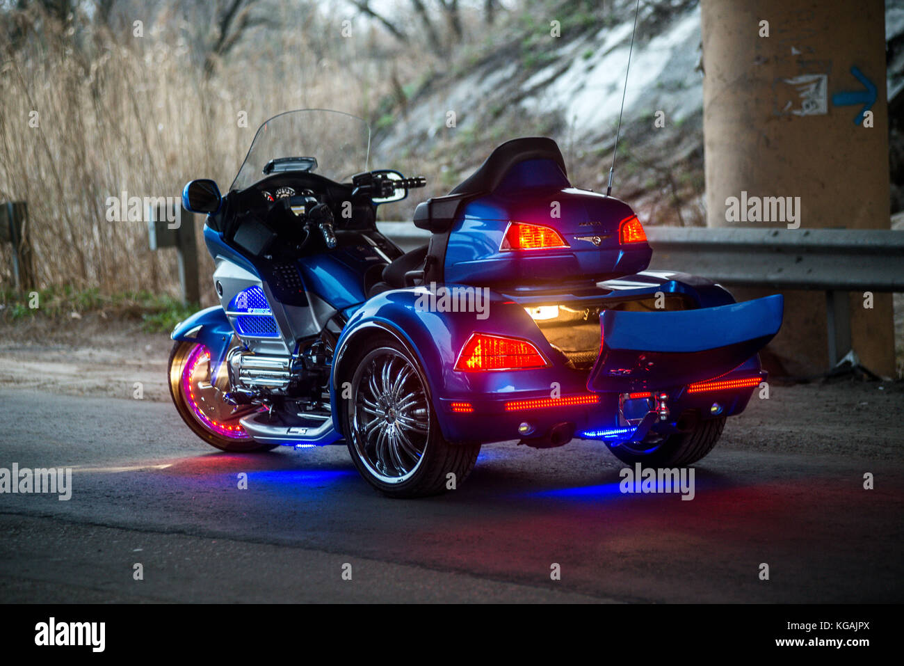 KHABAROVSK, RUSSIE - 3 mai 2017 : Honda Trake trois roues motos assemblées à la main sur un sol plat à Khabarovsk le 3 mai 2017 Banque D'Images