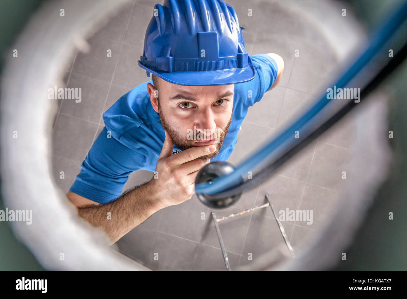 Portrait of caucasian electrician au travail Banque D'Images