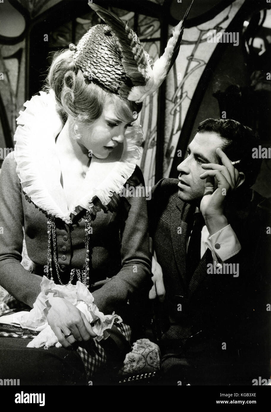 Acteurs Jane Fonda et Jean-Claude Brialy dans le film La Ronde - Cercle de l'amour, 1964 Banque D'Images