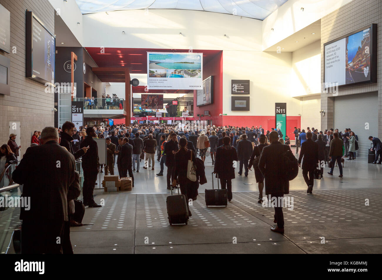 Londres, Royaume-Uni. 6 novembre 2017 excel. Londres, World Travel Market de Londres est le premier événement mondial pour l'industrie du voyage, générant plus de €2,8 milliards de dollars de contrats d'affaires entre participants. maintenant dans sa 37e année, ce salon attire un public mondial qui façonnent l'industrie du voyage. crédit : Enrique guadiz/Alamy live news Banque D'Images