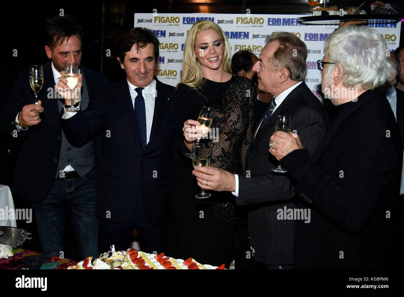 Milan, Italie. 08Th nov, 2016. milan, présentation calendrier formen 2018 : crédit photo agency indépendante/Alamy live news Banque D'Images