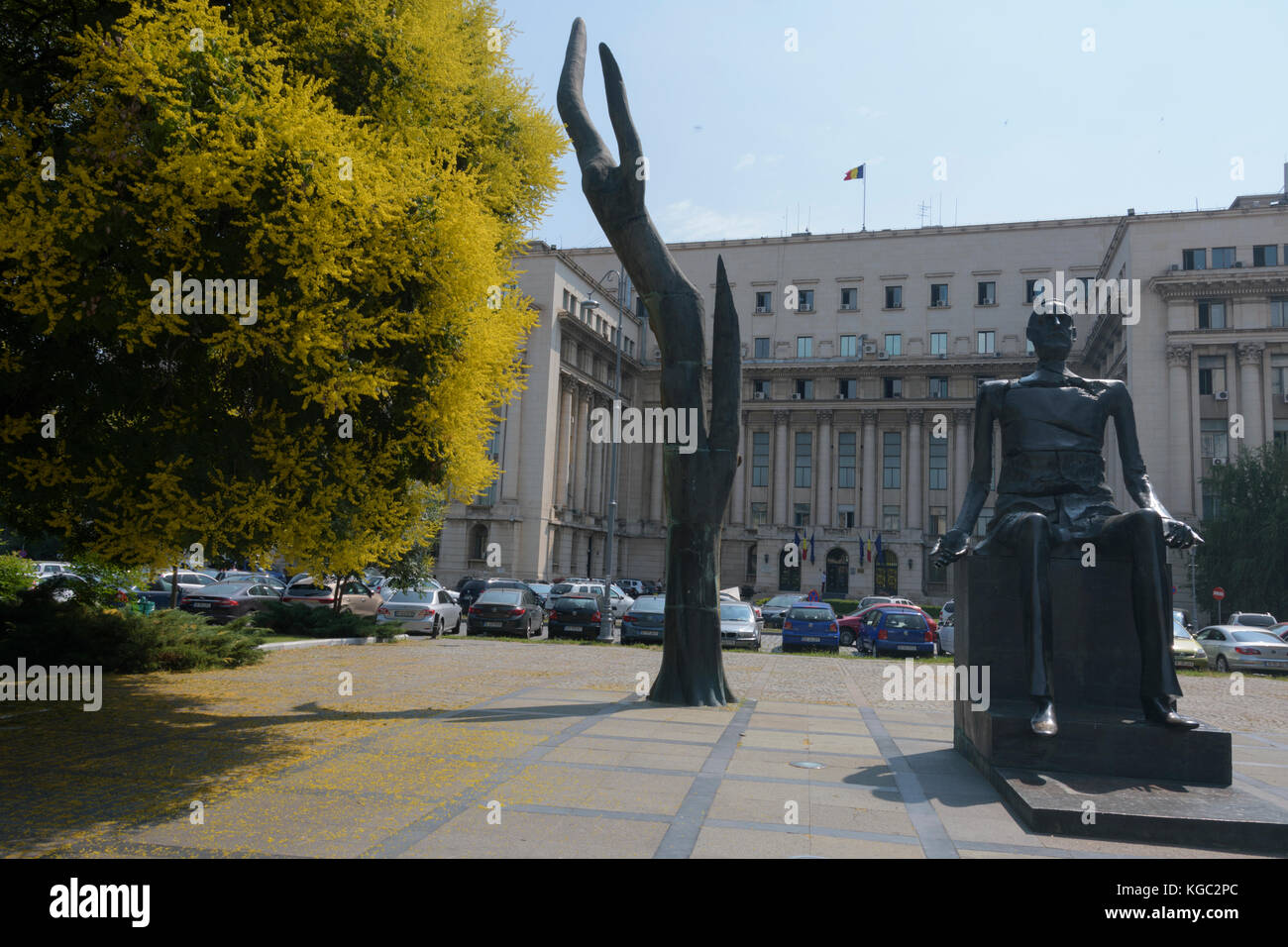 La Roumanie. Bucarest. Les dirigeants de mémorial pour tué la révolution roumaine sur la place de la Révolution Banque D'Images