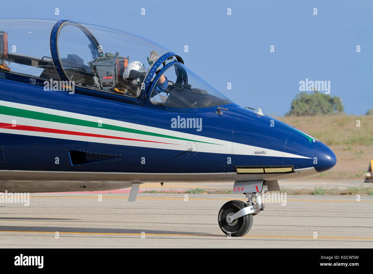 Cockpit Pilot Helmet Banque D Image Et Photos Alamy Cockpit Pilot Helmet Banque D Image Et Photos Alamy
