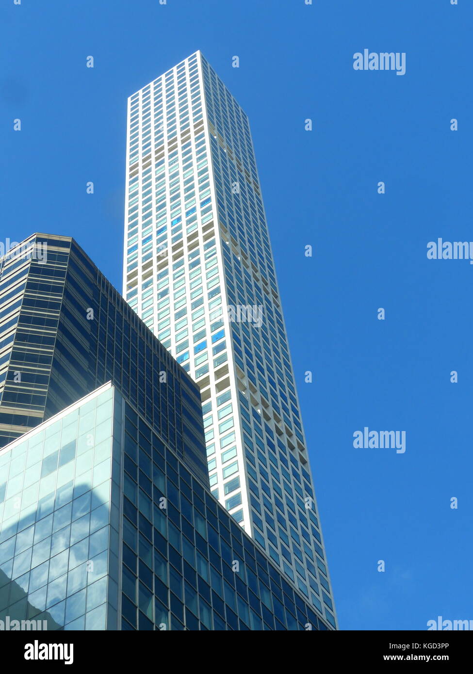 432 Park Avenue conçu par l'architecte Rafael Vinoly est le plus haut gratte-ciel résidentiel dans le monde Banque D'Images