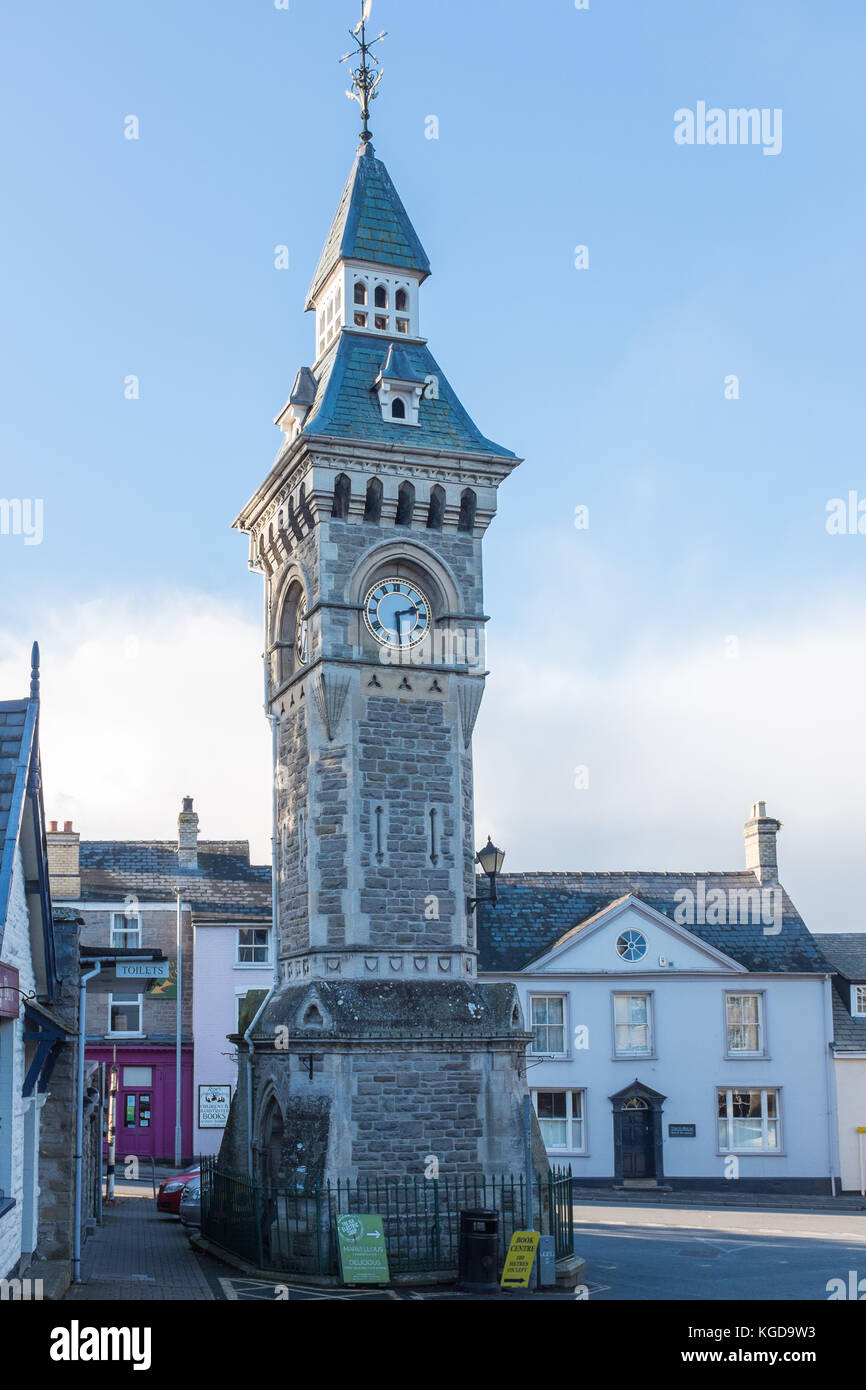 La tour de l'horloge gothique victorien à Hay-on-Wye construite en 1884 Banque D'Images