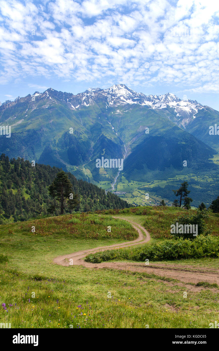 Les montagnes du Caucase géorgien svaneti Banque D'Images
