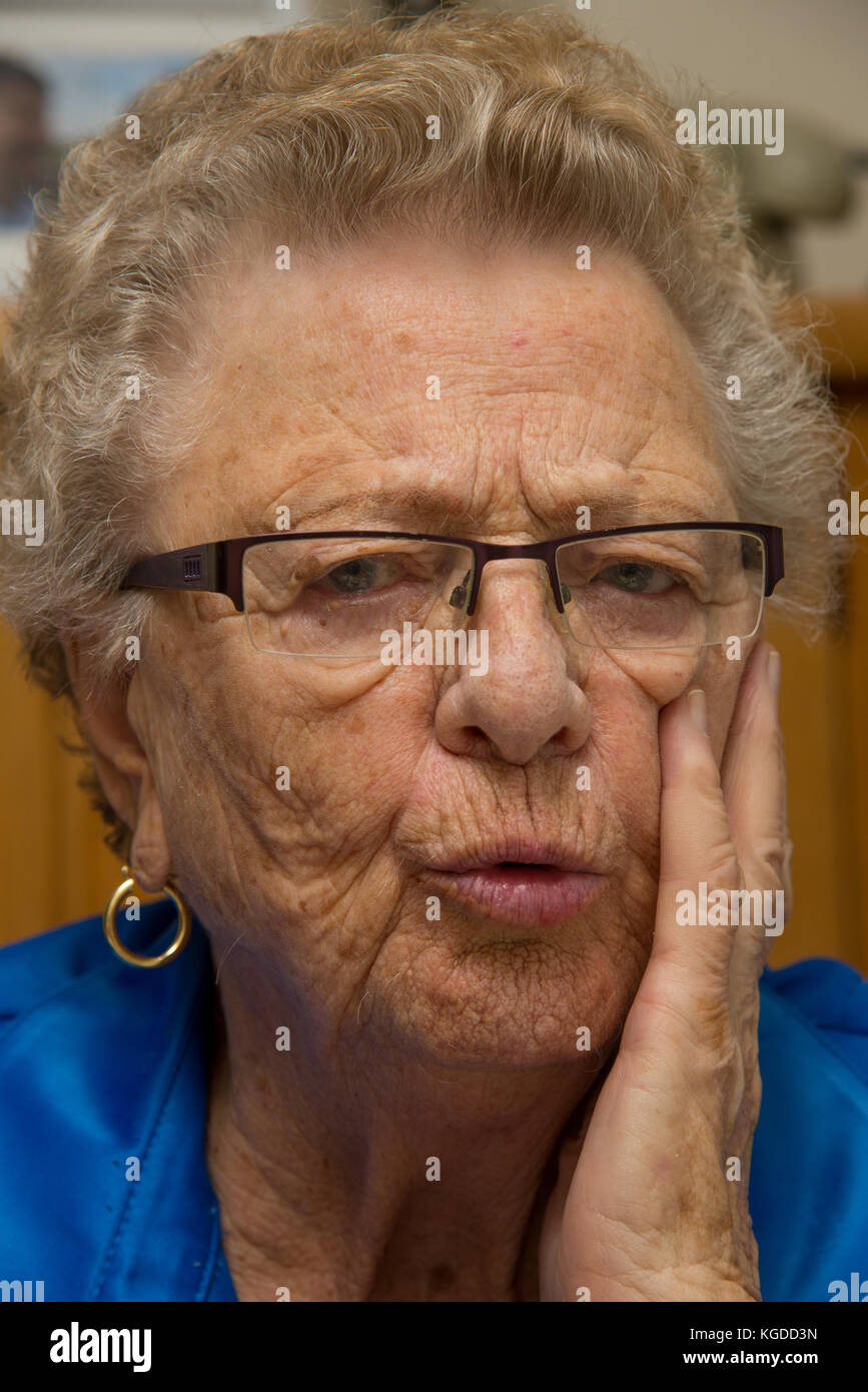 Portrait de femme de la pensée Banque D'Images