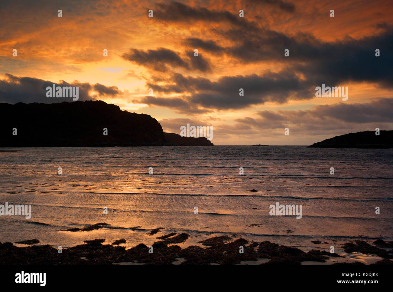 Coucher de soleil sur le Loch Kirkaig Inverkirkaig - Banque D'Images