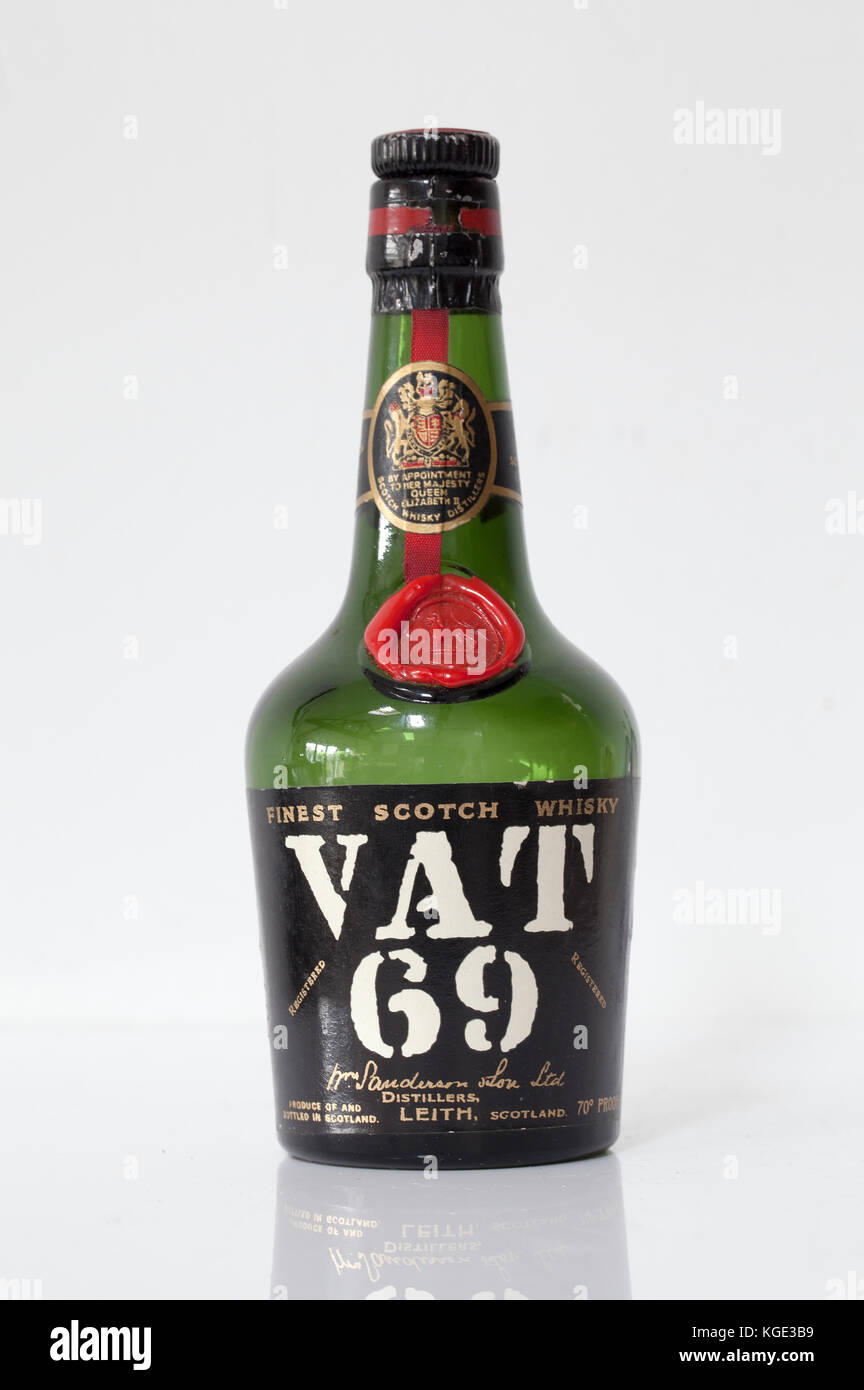 Bouteille vintage de VAT 69 Whisky Banque D'Images