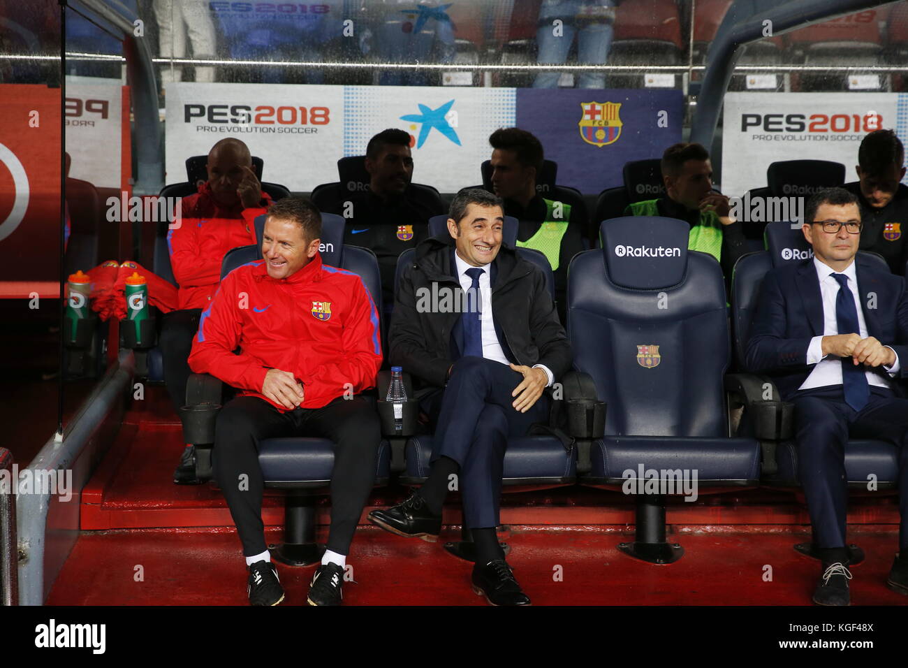 Barcelone, Espagne. 4 novembre 2017. Ernesto Valverde (Barcelone) Football/Football : Espagnol 'la Liga Santander' match FC Barcelone 2-1 Sevilla FC au Camp Nou à Barcelone, Espagne . Crédit : Mutsu Kawamori/AFLO/Alamy Live News Banque D'Images