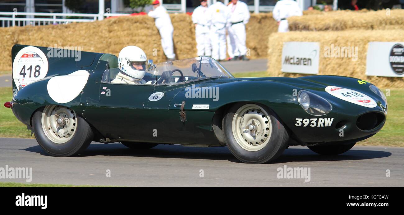 1956 jaguar d-type long nez conduit par le chef James Martin à Goodwood festival of speed 2015 Banque D'Images