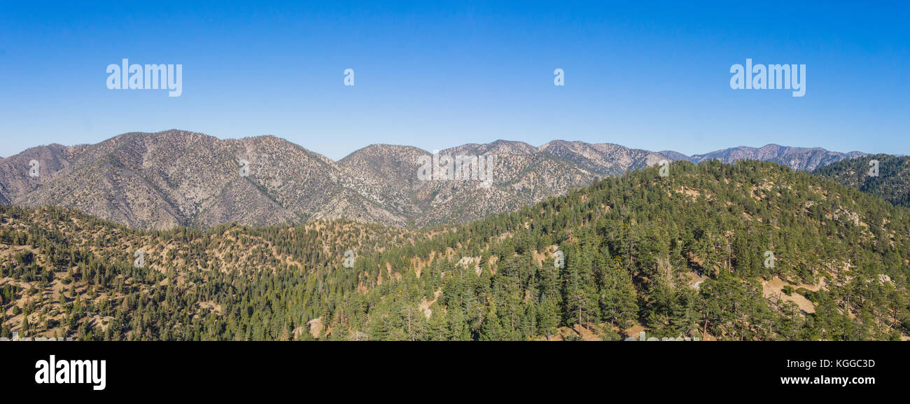 Vue panoramique des montagnes de l'angeles national forest de la californie du sud. Banque D'Images