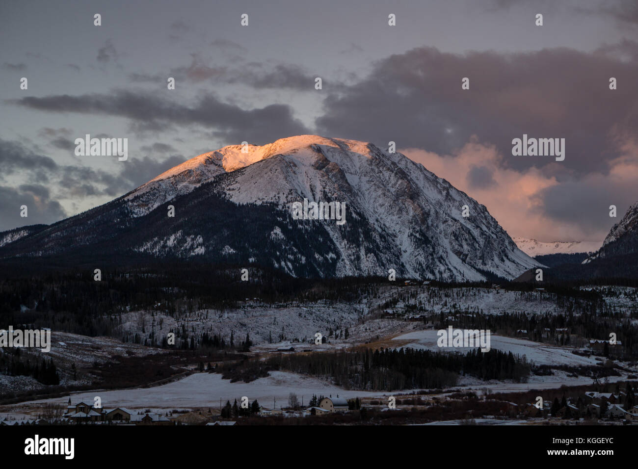 Buffalo Mountain au début de l'hiver. silverthorne, Colorado. Banque D'Images