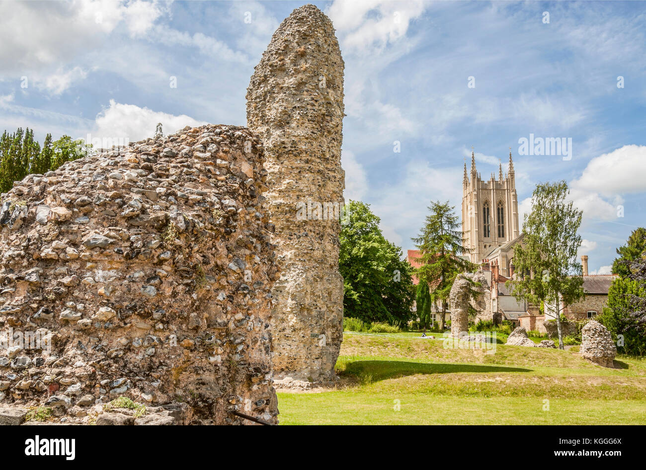 Cimetière de la cathédrale Saint-Edmundsbury, dans le Suffolk, en Angleterre Banque D'Images