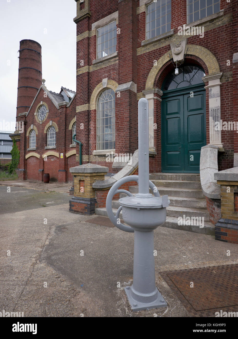 Vues extérieures de la maison des moteurs Eastney Beam abritant les moteurs Boulton et Watt utilisés pour pomper les eaux usées de Portsmouth dans la mer maintenant un musem Banque D'Images