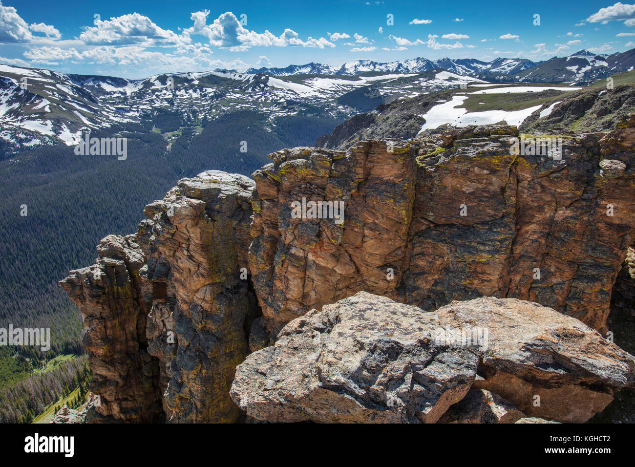 Exposés des strates, Rocky Mountain National Park, Colorado Banque D'Images