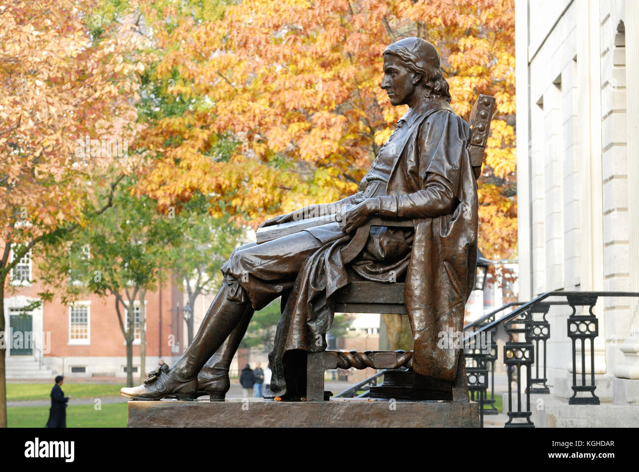John Harvard statue dans l'université de Harvard Banque D'Images