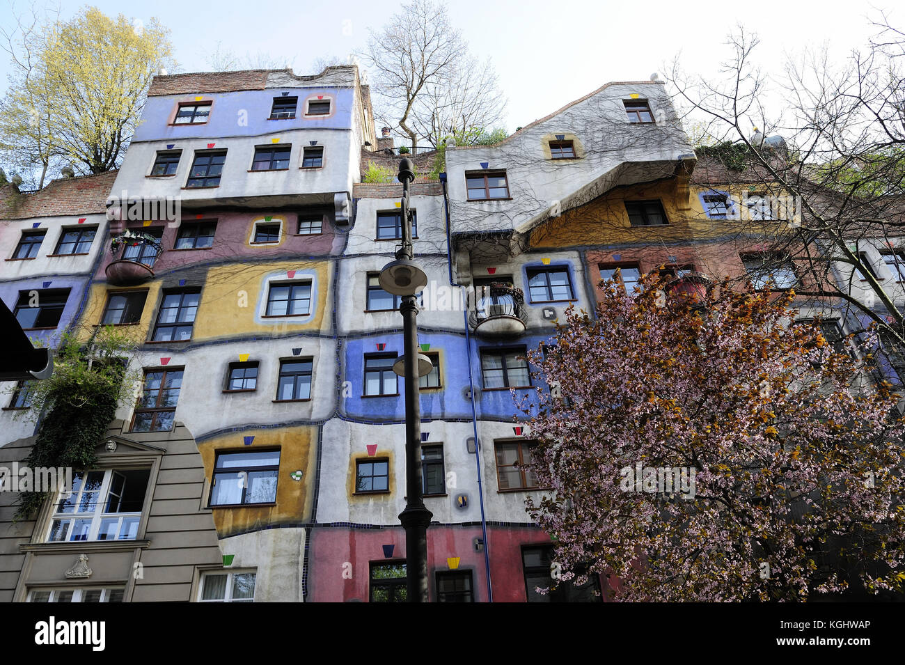 Vienne, Autriche, le Kunst Haus Wien ('Art House' - architecte : Friedenreich Hundertwasser) Banque D'Images