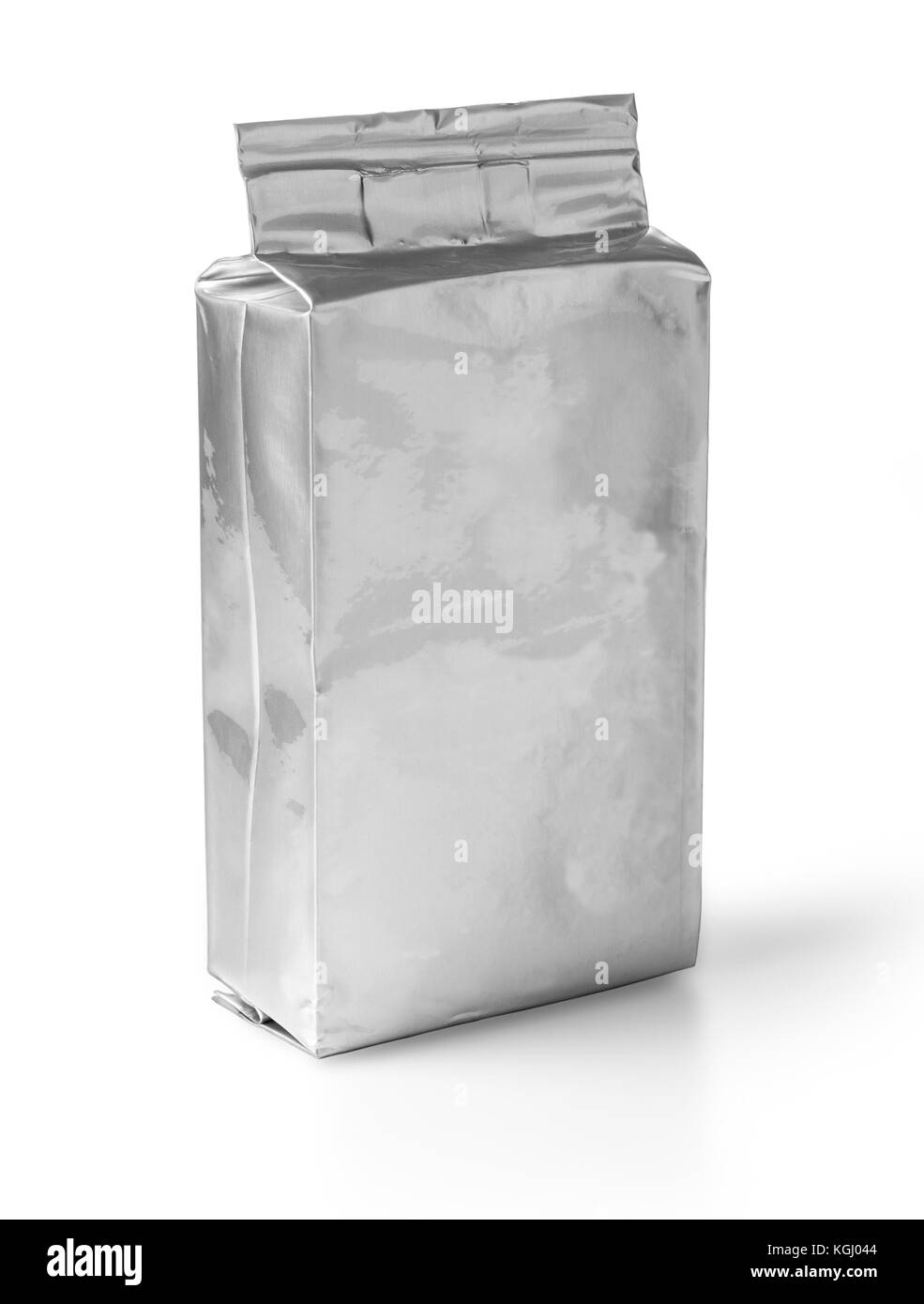 Close up d'un sac en aluminium sur fond blanc avec clipping path Banque D'Images
