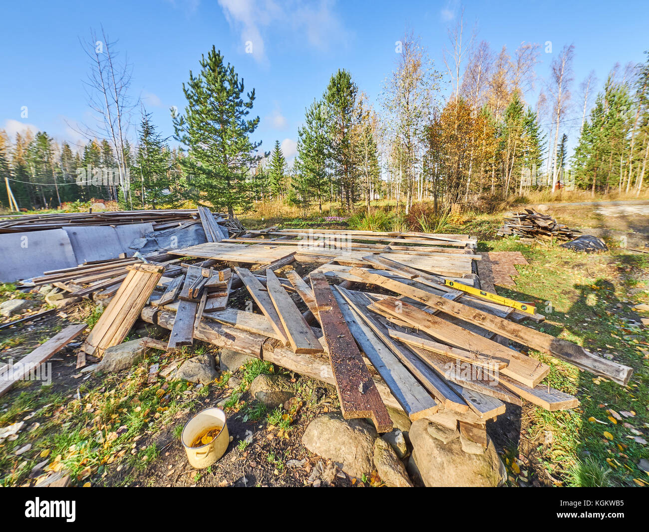 Vieille planches sur le site de construction Banque D'Images