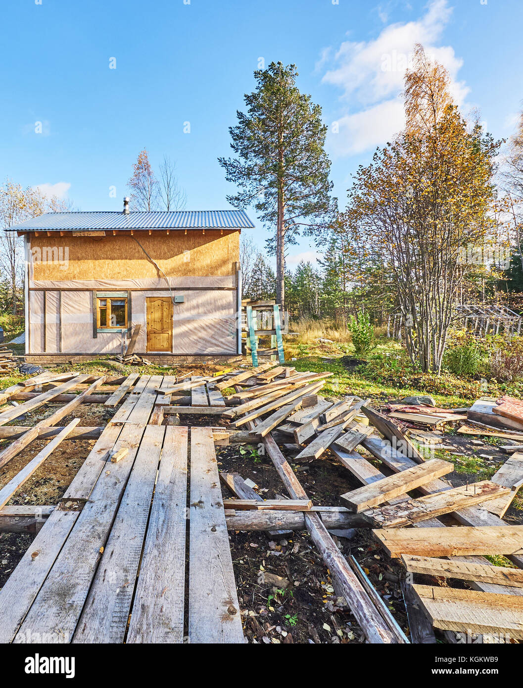 Vieille planches sur le site de construction Banque D'Images