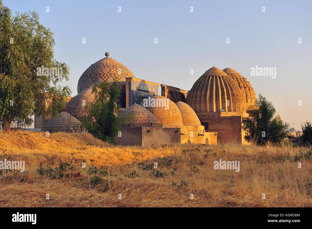 Samarkand : dômes du mausolée de Shah i zinda Banque D'Images