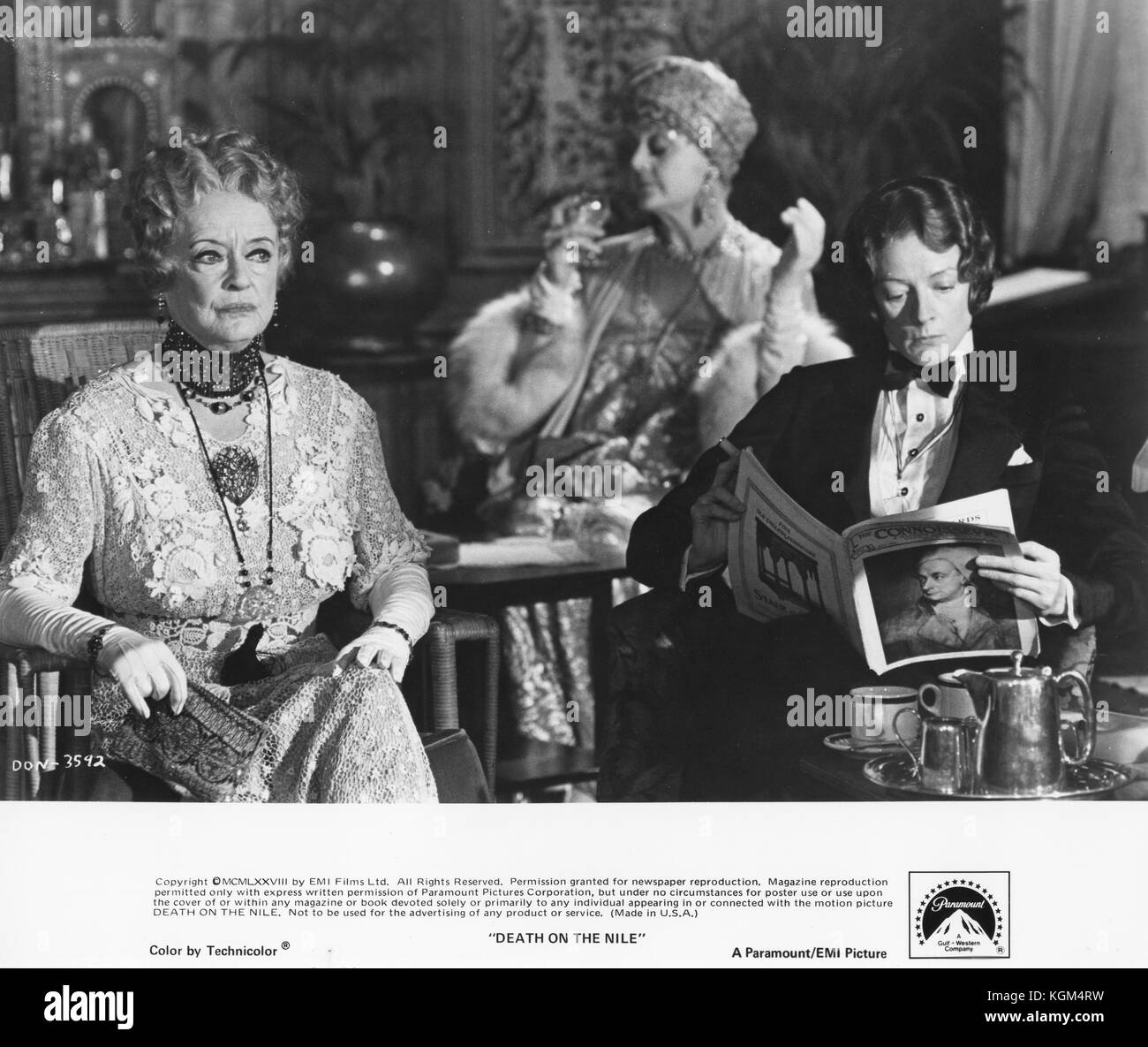 Mort sur le Nil (1978) , Bette Davis , Angela Lansbury , Maggie Smith Date 1978 Photo Stock Mort sur le Nil (1978) , Bette Davis , Angela Lansbury , Maggie Smith Date 1978 Photo Stock