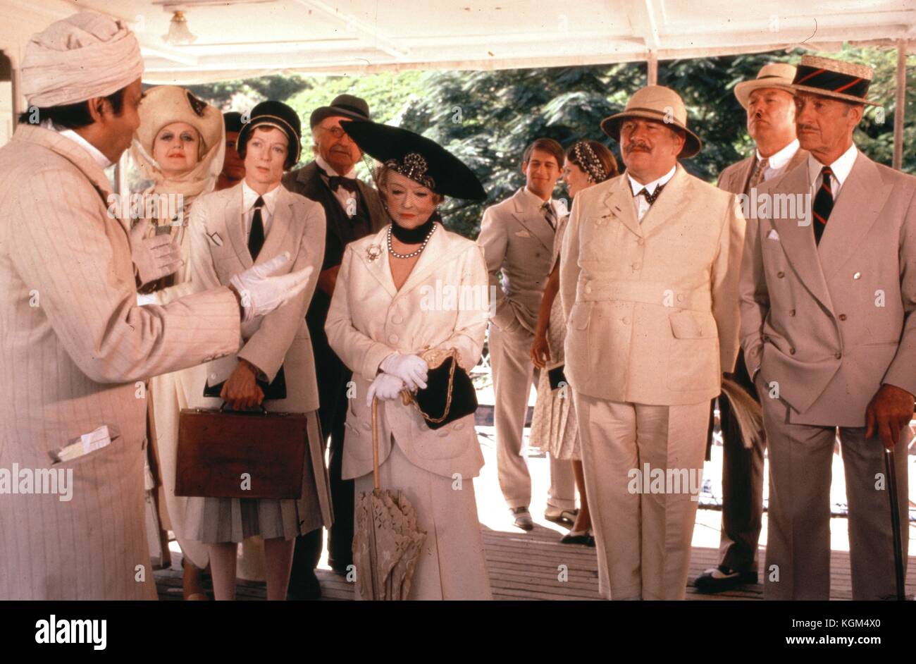 Mort sur le Nil (1978) , Peter Ustinov , Bette Davis , Maggie Smith , George Kennedy , Jack Warden Date : 1978 Banque D'Images