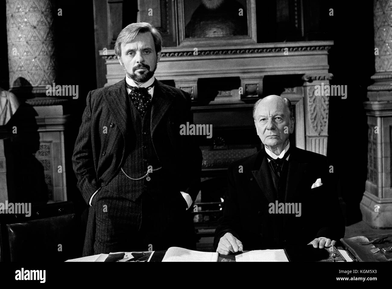 L'Elephant Man (1980) , John Gielgud , Anthony Hopkins Date : 1980 Banque D'Images