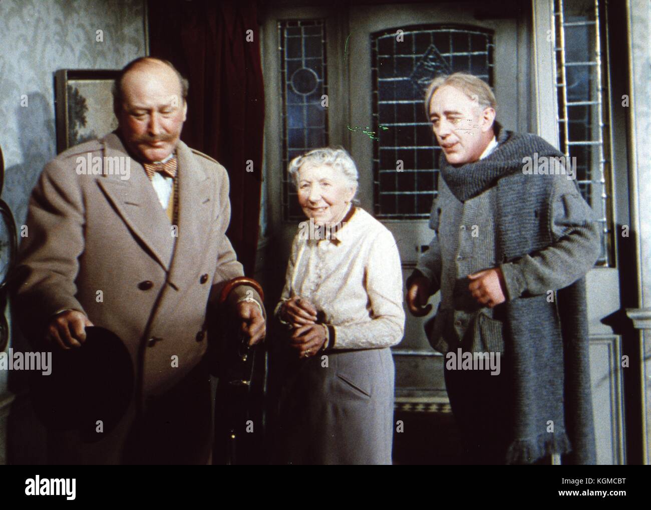 Le Stitch in Time (1951) , Alec Guinness , Katie Johnson , Cecil Parker Banque D'Images