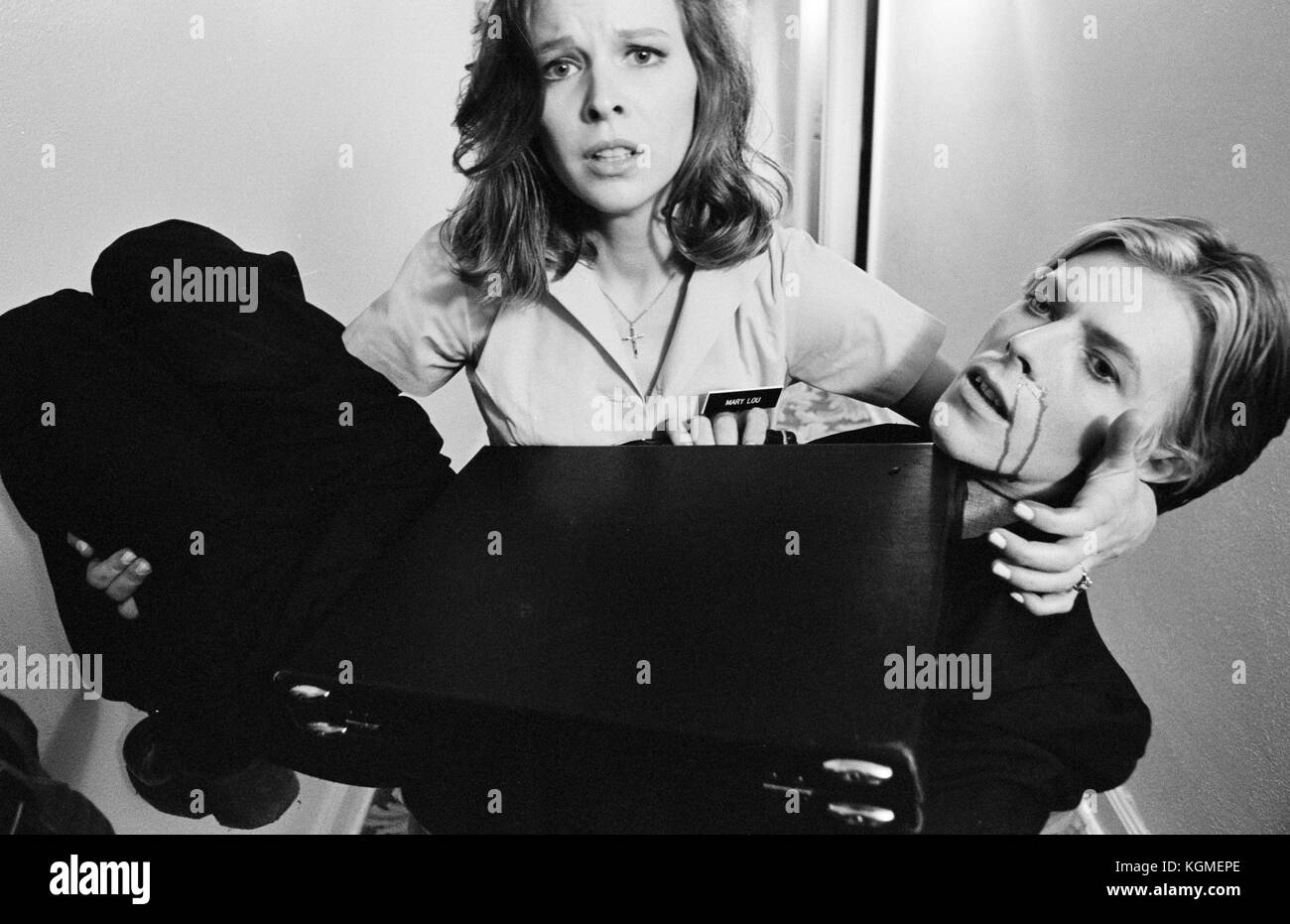 L'homme qui est tombé à terre (1976) , David Bowie , Candy Clark Photo