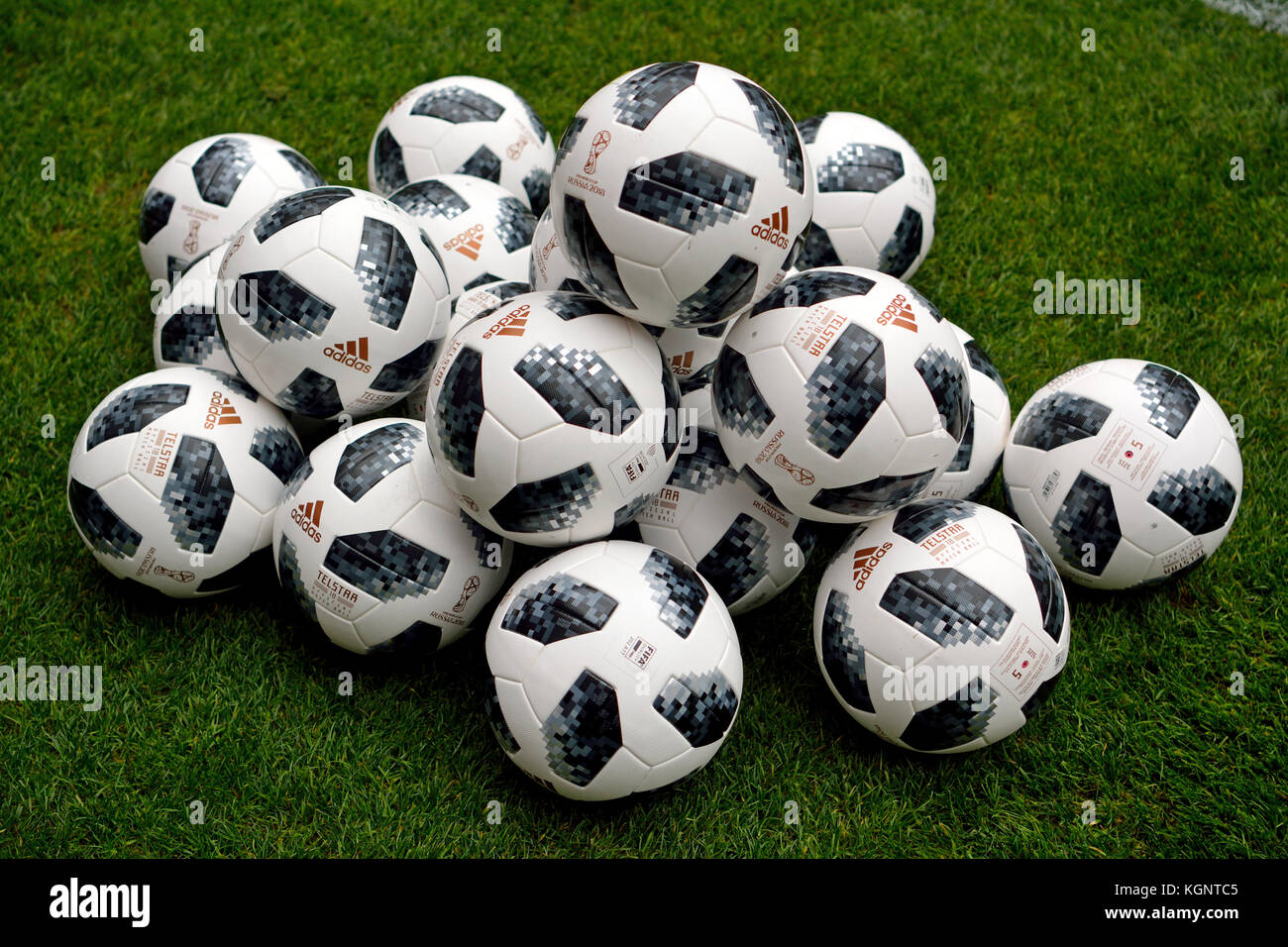 Moscou, Russie.10th novembre 2017.Balles de match officiel de la coupe du monde 2018 au stade Luzhniki à Moscou.Crédit : Alizada Studios/Alay Live News Banque D'Images