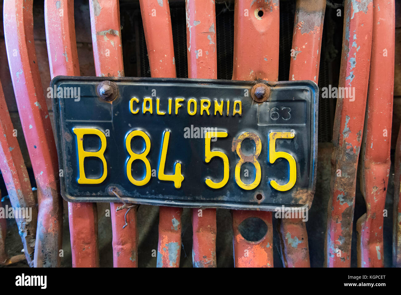 Plaques d'immatriculation jaunes Banque de photographies et d’images à