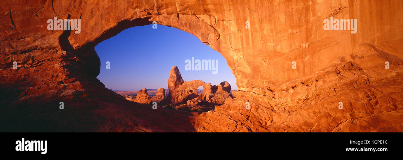 ÉTATS-UNIS. Utah. Parc national Arches. Formation rocheuse de North Window Arch. Banque D'Images