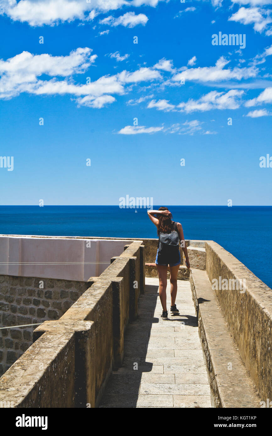 Voir l'île de Lokrum de la côte de Dubrovnik Croatie Banque D'Images