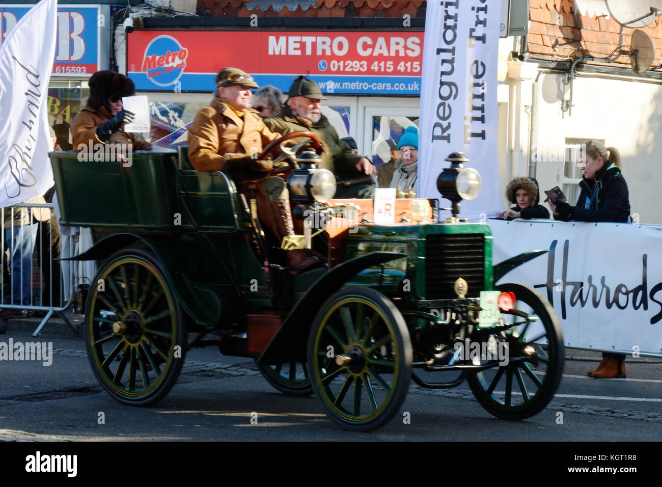 121e assemblée annuelle Londres à Brighton Veteran Car Run - 1899 - Daimler - DU 630 Banque D'Images
