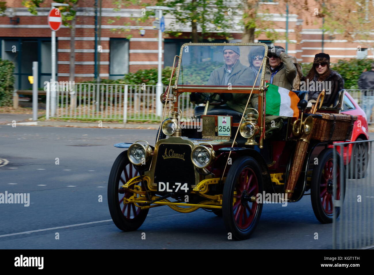 121e assemblée annuelle Londres à Brighton Veteran Car Run - 1903 - Clement - DL 74 Banque D'Images