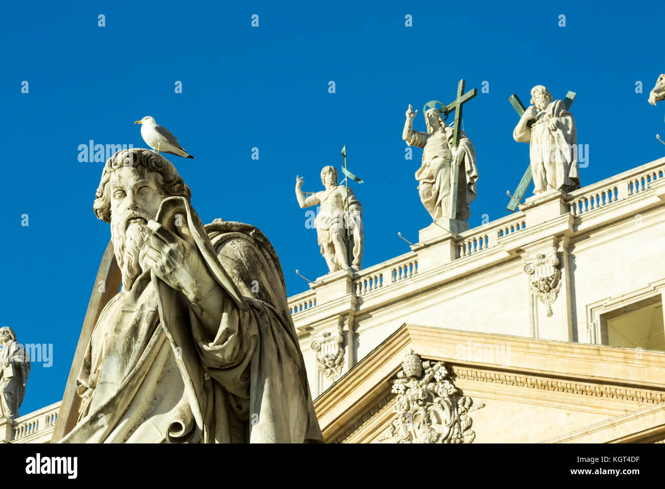 Statue de saint Paul à st peters square vatican Banque D'Images