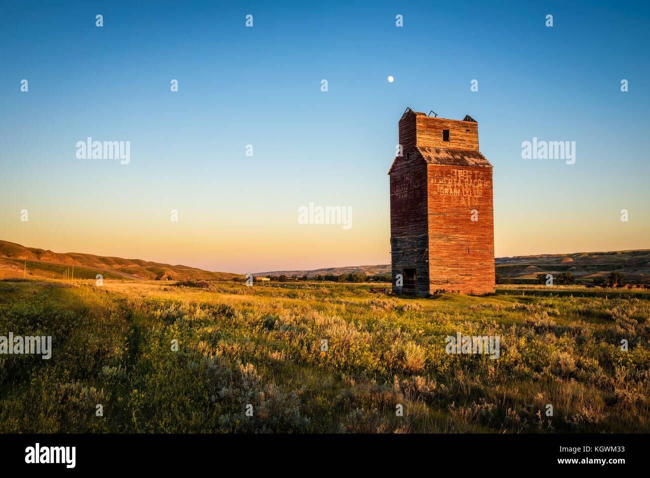Ancien élévateur à grain de la ville fantôme de Dorothy Banque D'Images