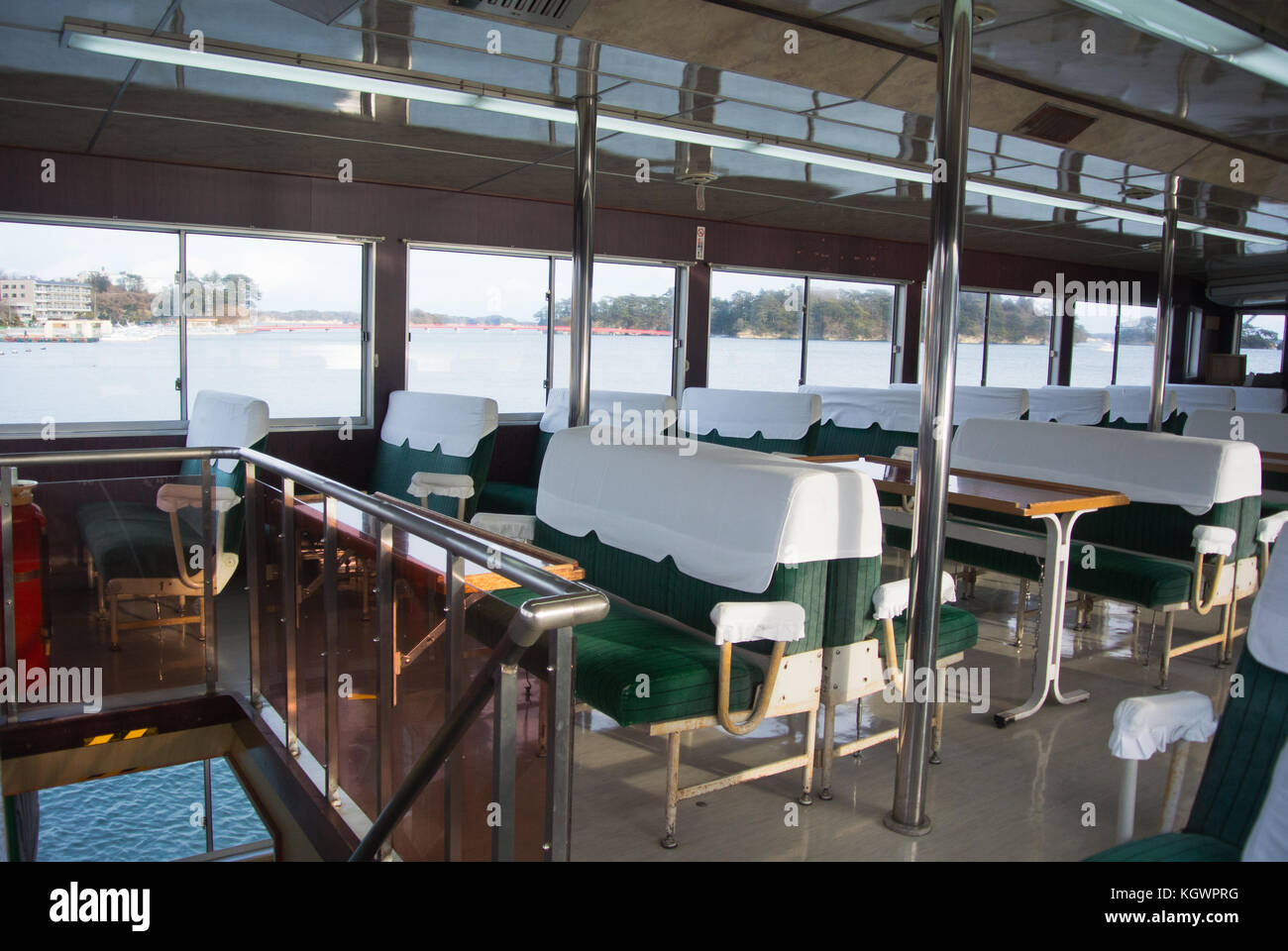 Le compartiment de première classe d'un bateau d'excursion, Matsushima Bay, Miyagi, Japon Banque D'Images