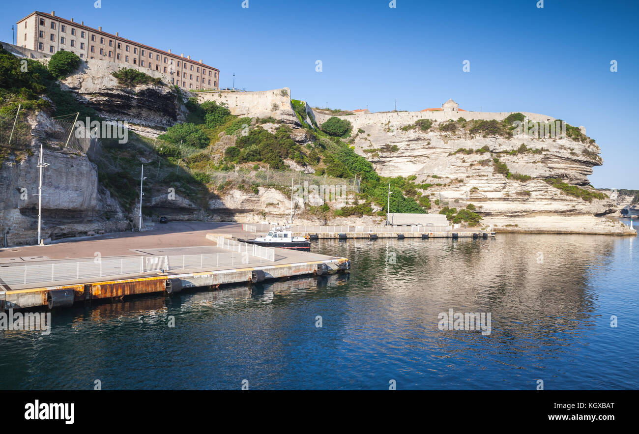 Le port principal de la ville de Bonifacio, corse, île de france Banque D'Images