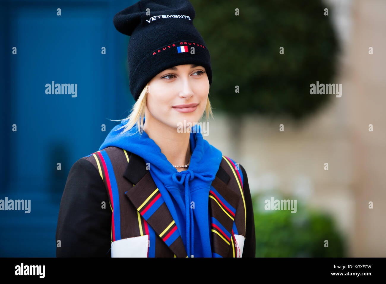 Hailey baldwin paris fashion week 2017 Banque D'Images