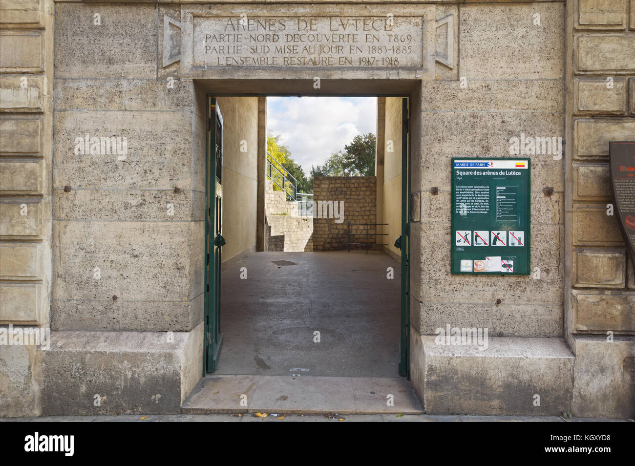 Les Arènes de Lutèce (1er siècle) - une arène romaine, l'un des plus vieux monument de Paris - Entrée principale Banque D'Images