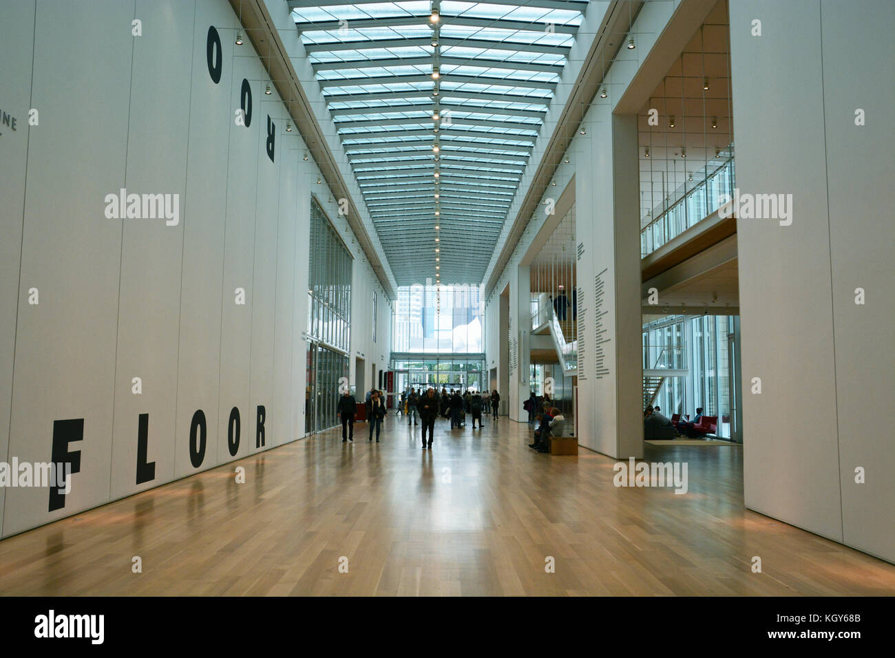 Le couloir principal dans l''aile moderne de l'Art Institute de Chicago. Banque D'Images