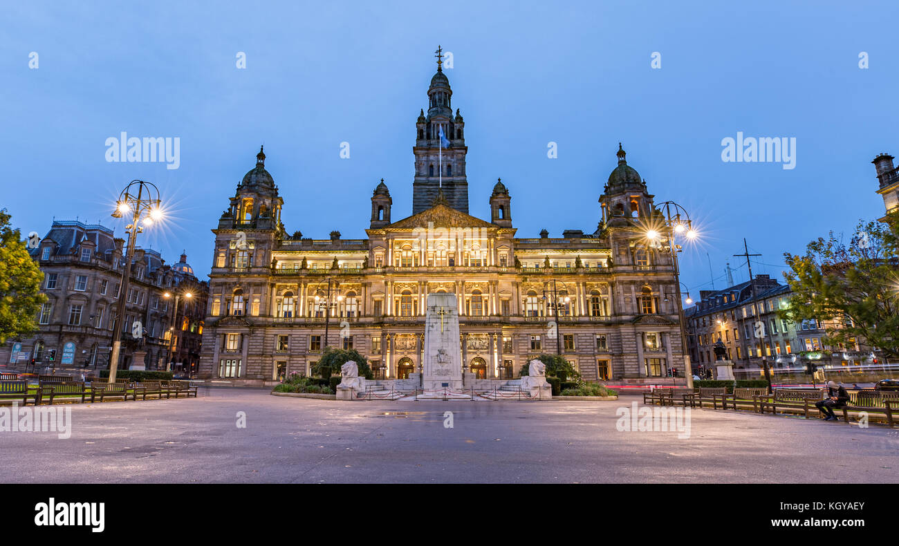 George Square à Glasgow dans la nuit Banque D'Images