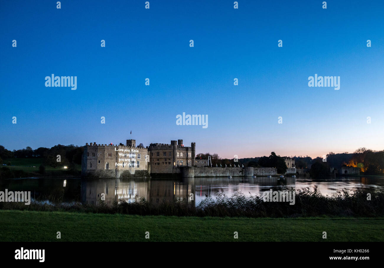 Le château de Leeds d'artifice spectaculaire, Maidstone, Kent, UK 05 novembre 2017 Banque D'Images