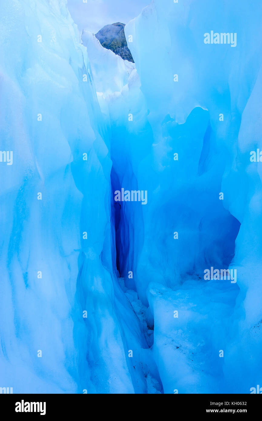 Fissure dans la glace géant Fox glacier, île du Sud, Nouvelle-Zélande Banque D'Images