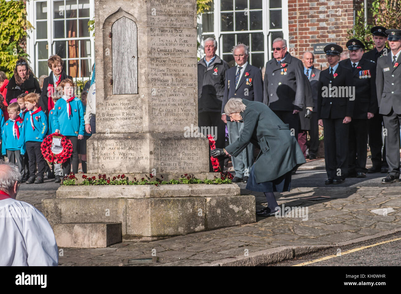Burwash, East Sussex, UK..12 novembre 2017..défilé du Souvenir au Mémorial de la guerre de Burwash. Banque D'Images