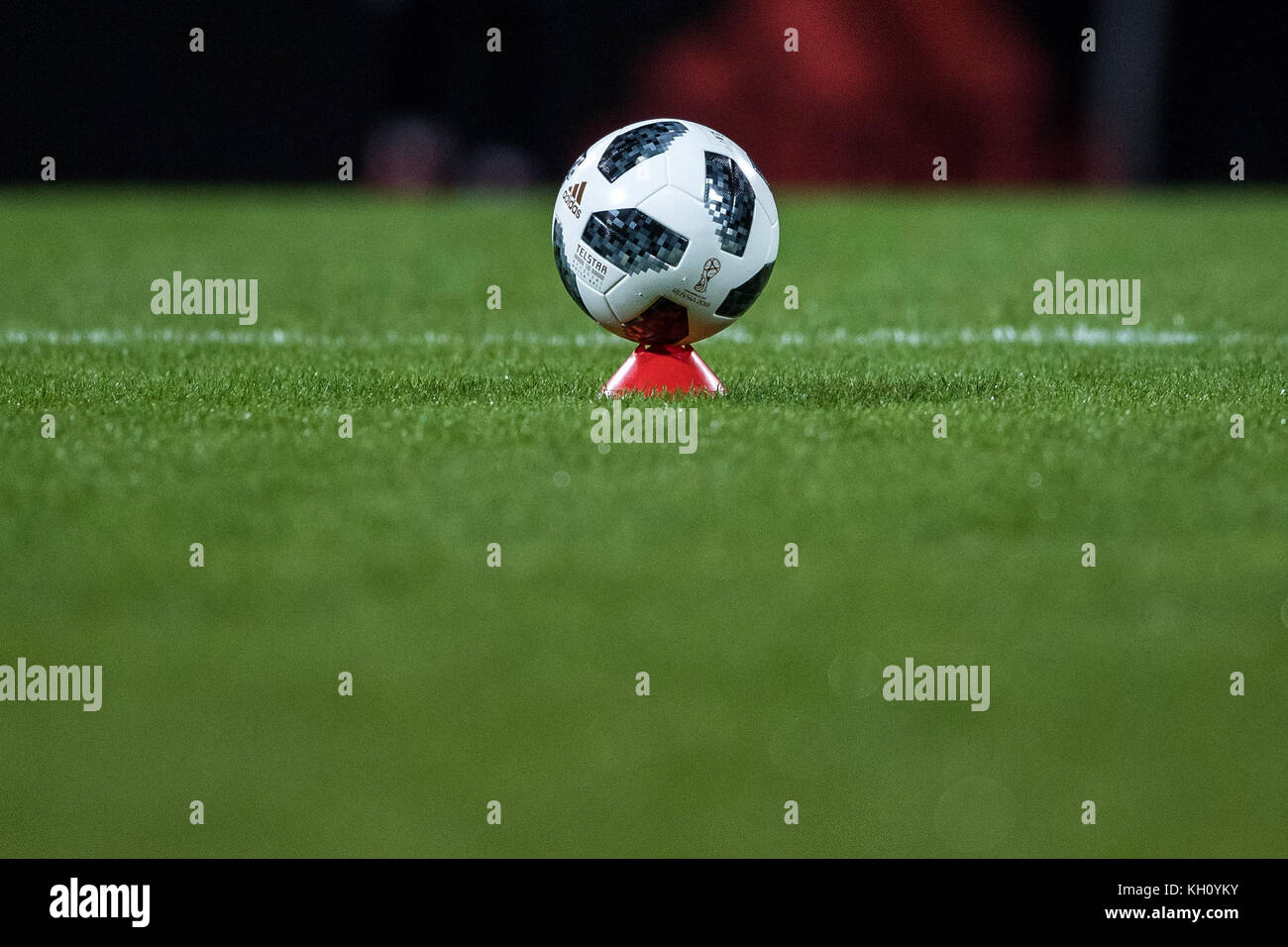 Koeln, Deutschland. 12 novembre 2017. Adidas Ball Telstar GES/ Fussball/ DFB-Training, Koeln, 12.11.2017 Football/Soccer : entraînement de l'équipe nationale allemande, Cologne, 12 novembre 2017 |utilisation dans le monde entier crédit : dpa/Alamy Live News Banque D'Images